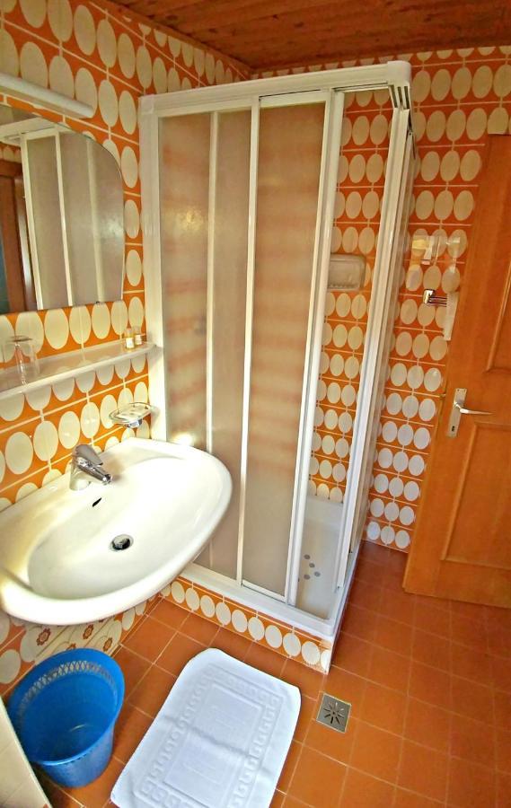 Garni Gabrieli Bed and Breakfast Corvara Exteriör bild