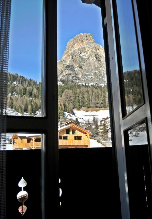 Garni Gabrieli Bed and Breakfast Corvara Exteriör bild