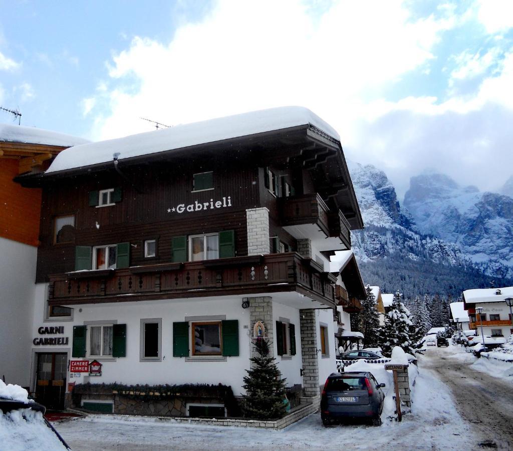 Garni Gabrieli Bed and Breakfast Corvara Exteriör bild