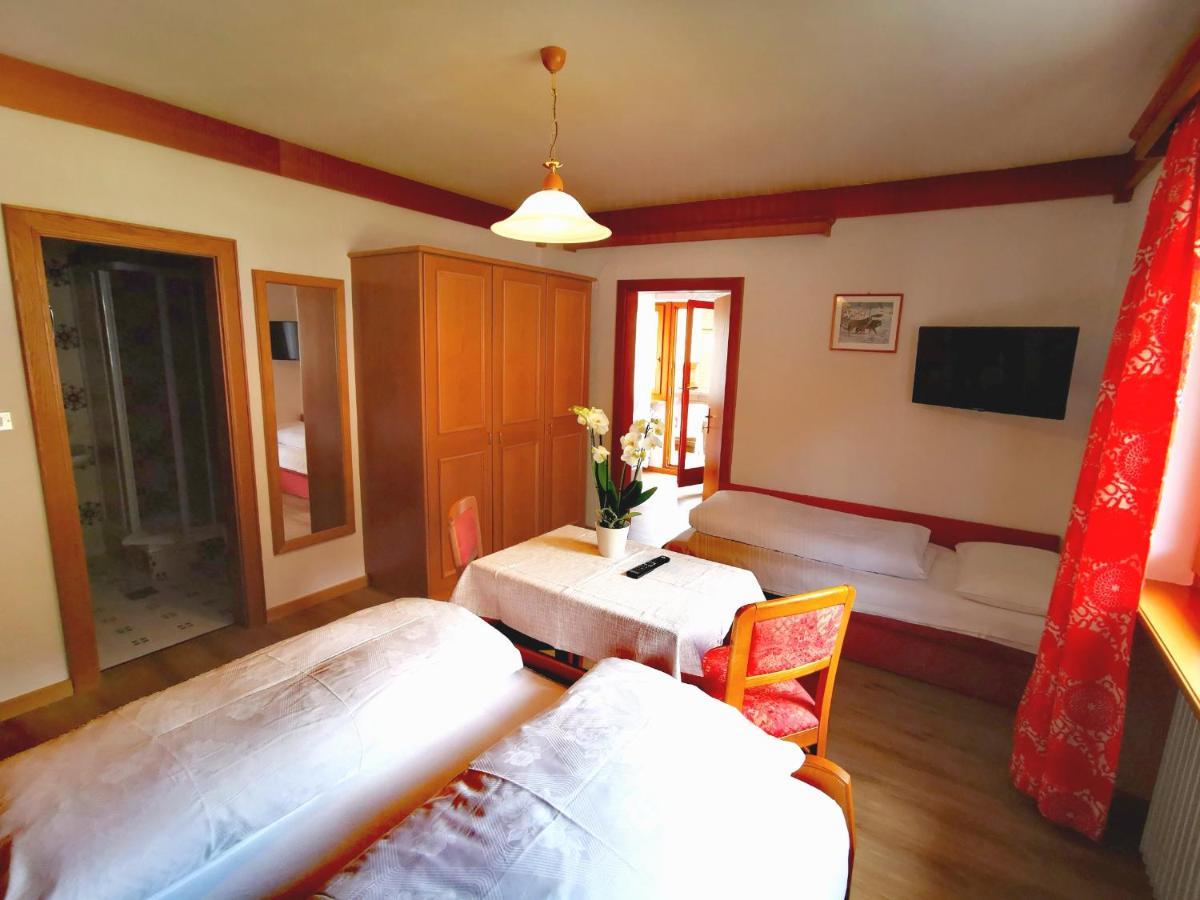 Garni Gabrieli Bed and Breakfast Corvara Exteriör bild