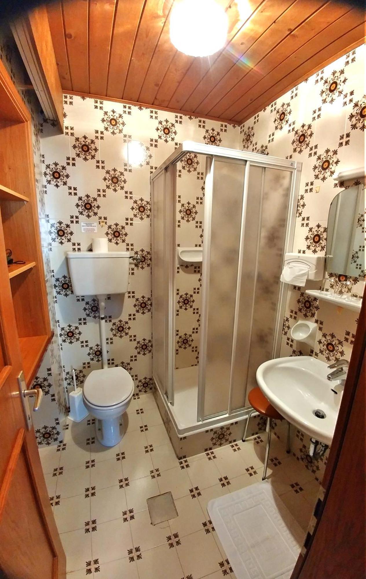 Garni Gabrieli Bed and Breakfast Corvara Rum bild